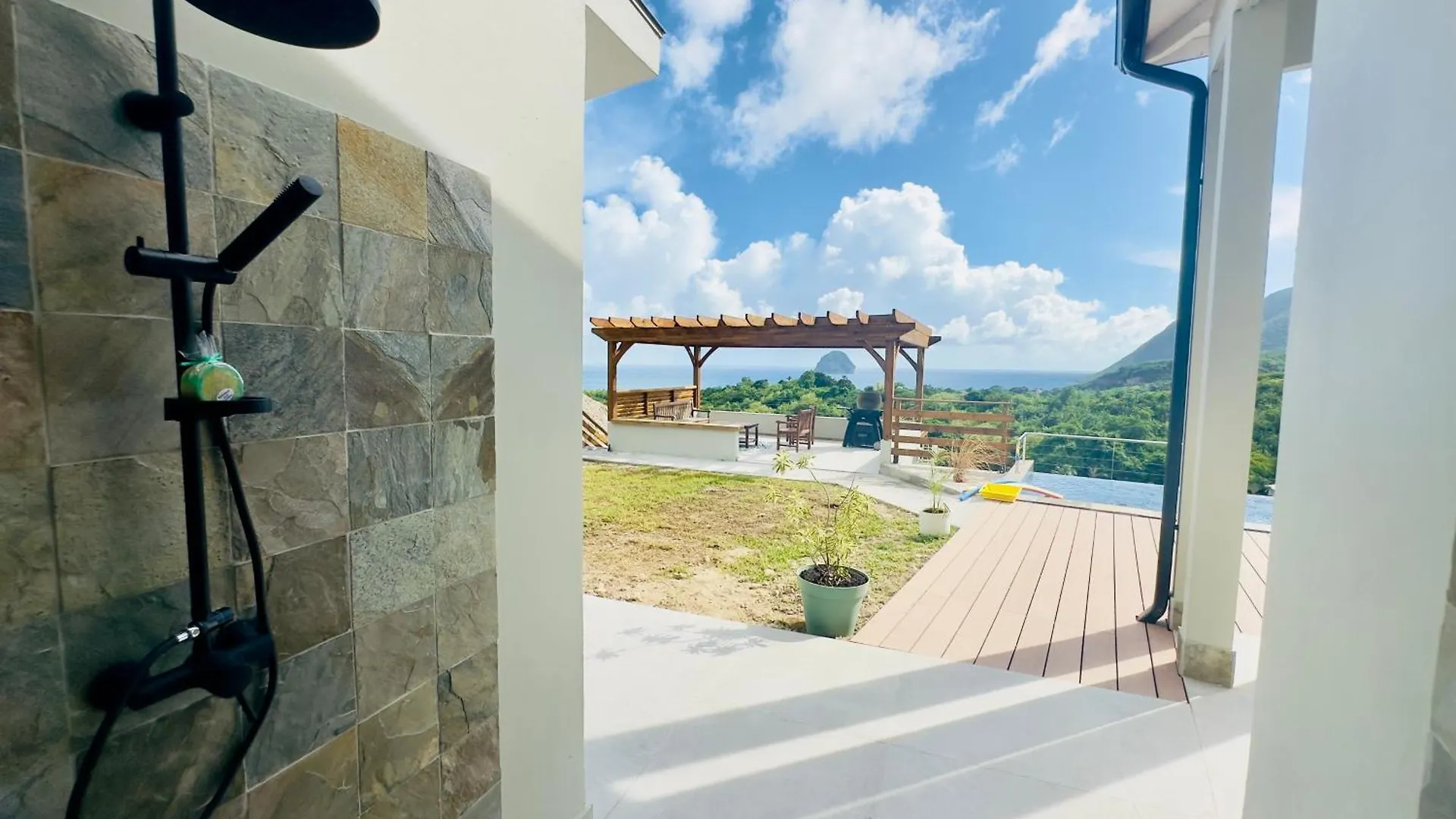Villa Sky 4 Chambres - Vue Sur Le Diamant Morne Blanc 0*,