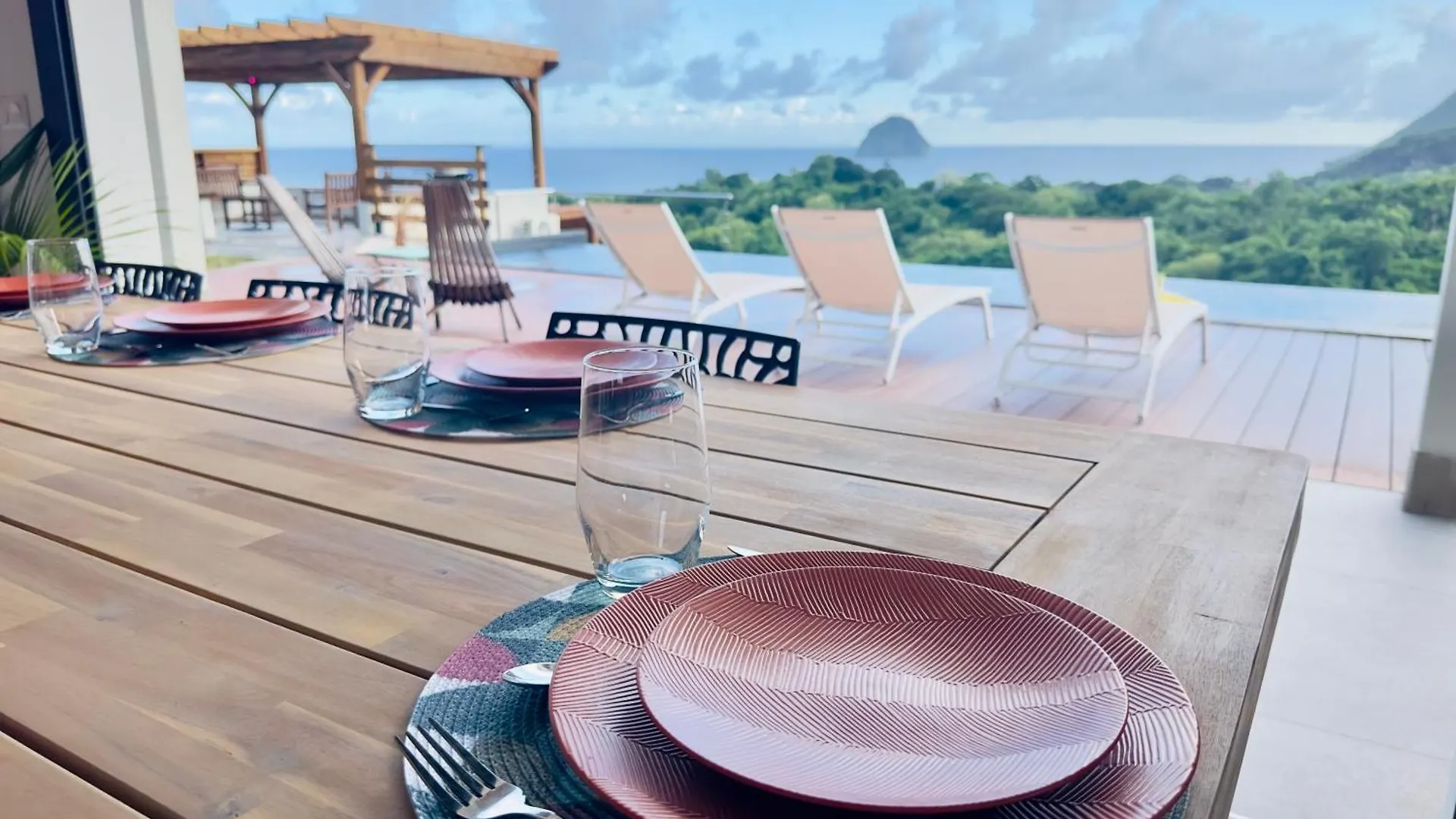 Villa Sky 4 Chambres - Vue Sur Le Diamant Morne Blanc
